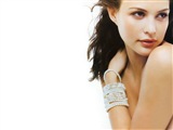 Josie Maran