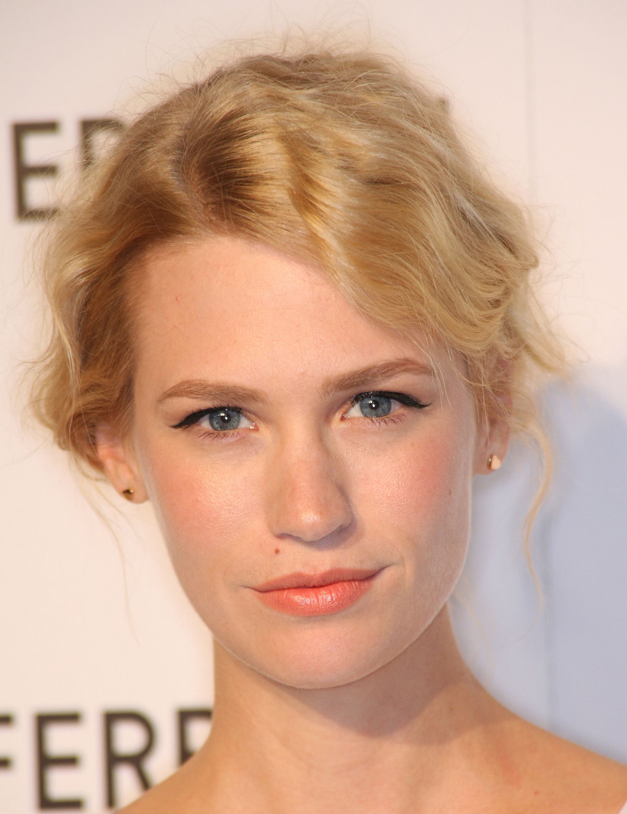 January Jones - Wallpapers