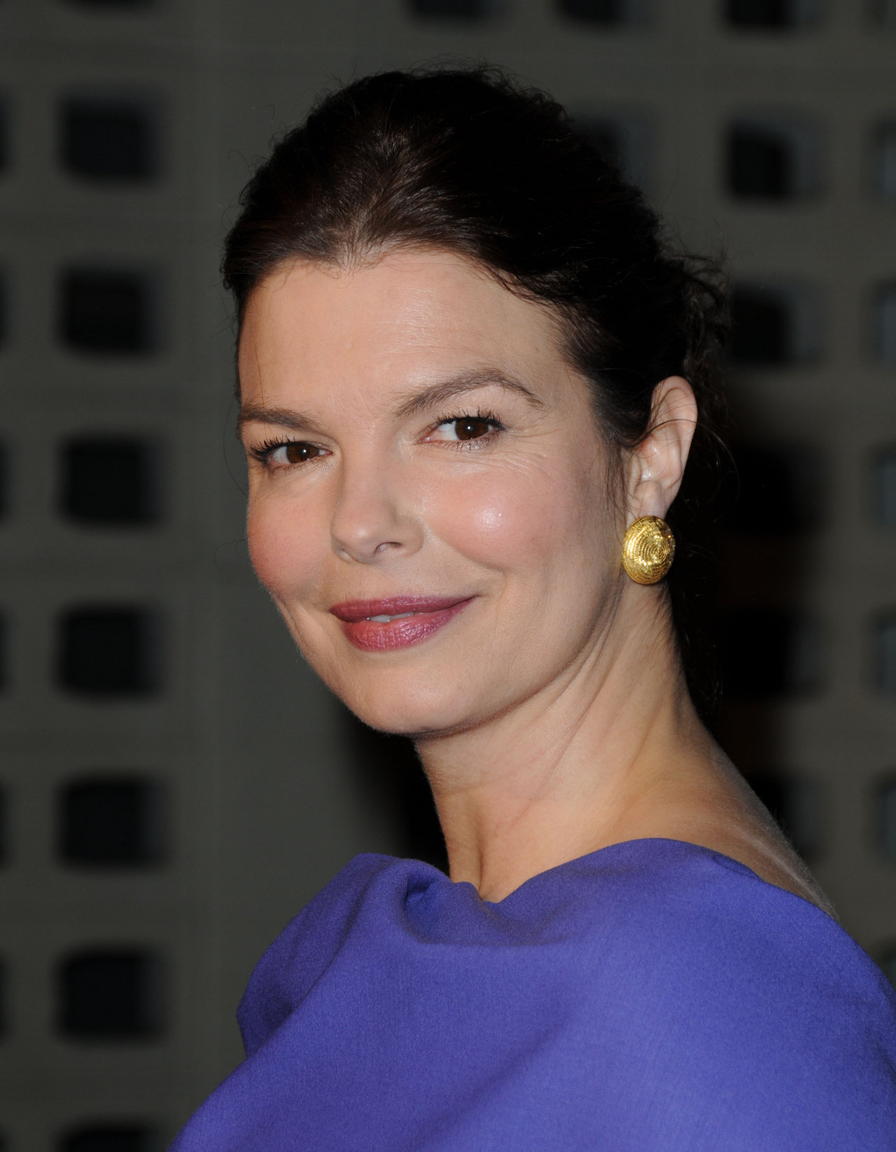 Jeanne Tripplehorn. 