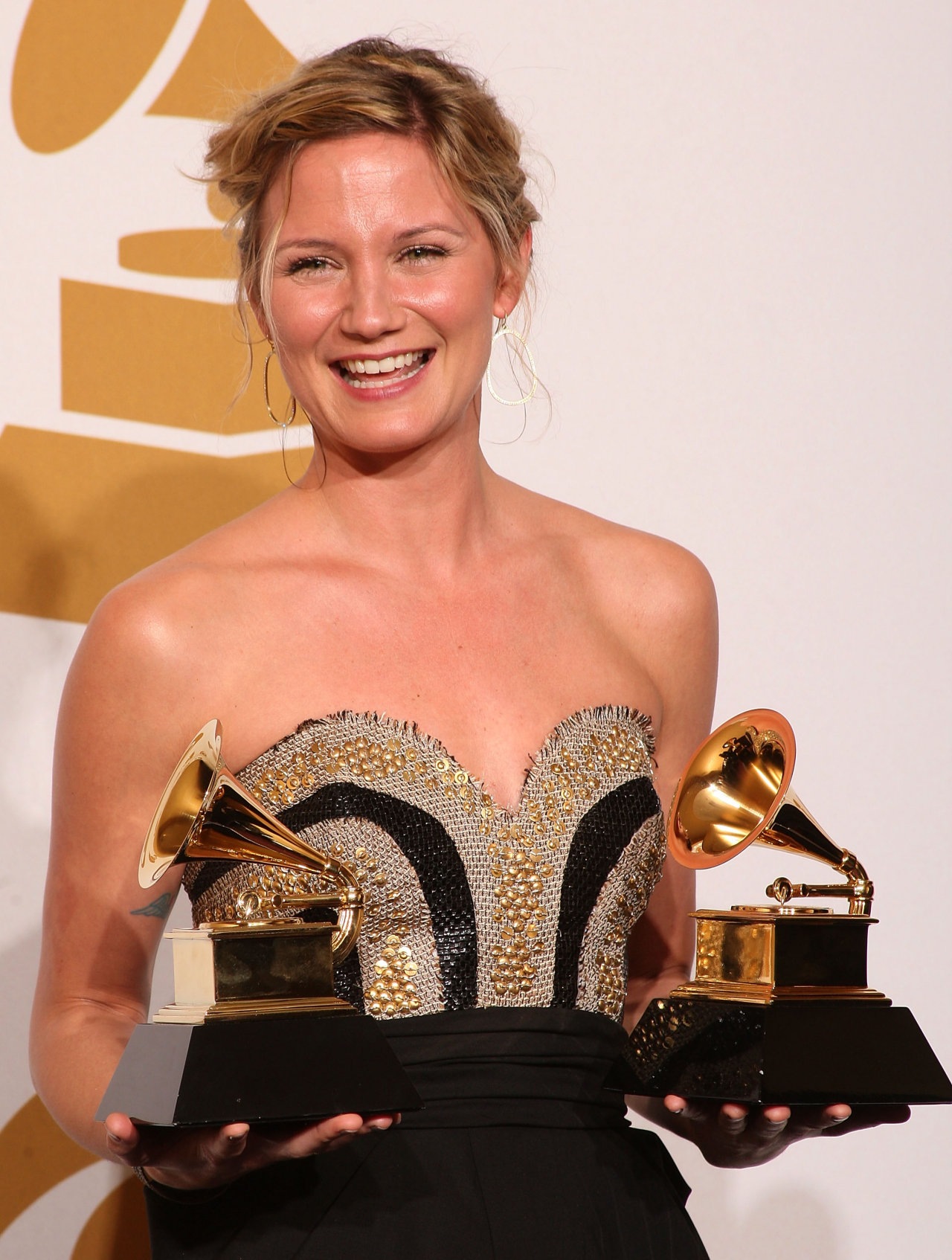 Jennifer Nettles. 