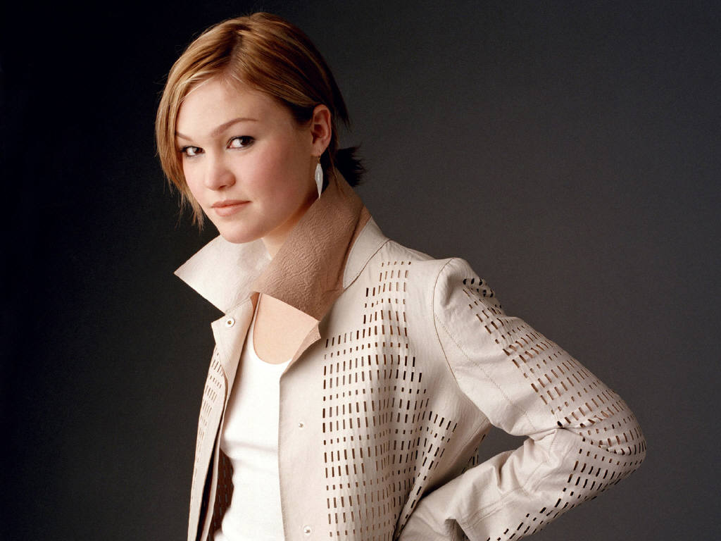 Julia Stiles